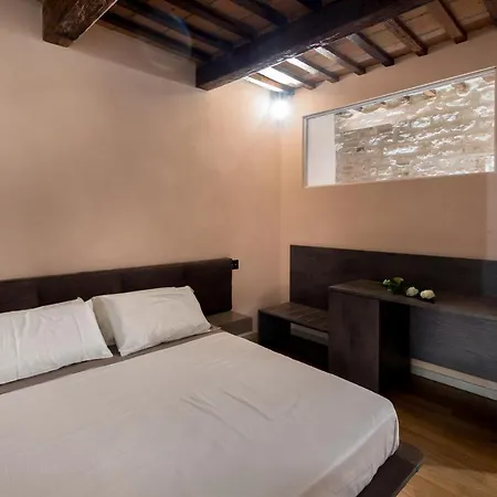 B&B Luxury Apartment Suite Gubbio 2 Camere E Divano Letto Exterior photo