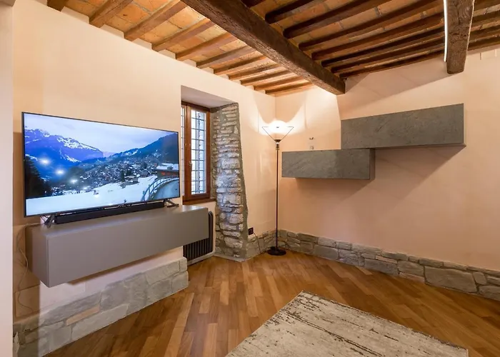 B&B Luxury Apartment Suite Gubbio 2 Camere E Divano Letto