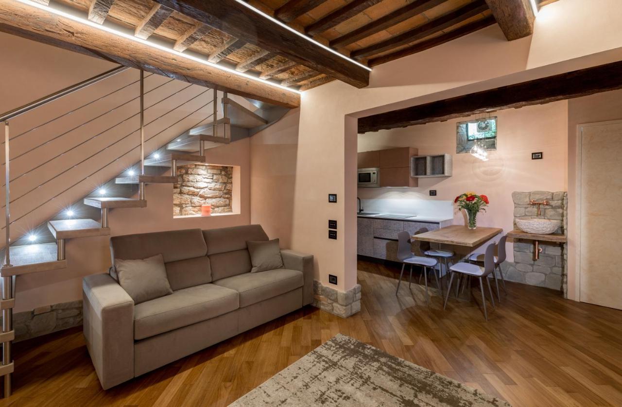Apartment Luxury 2 E Divano Letto Gubbio
