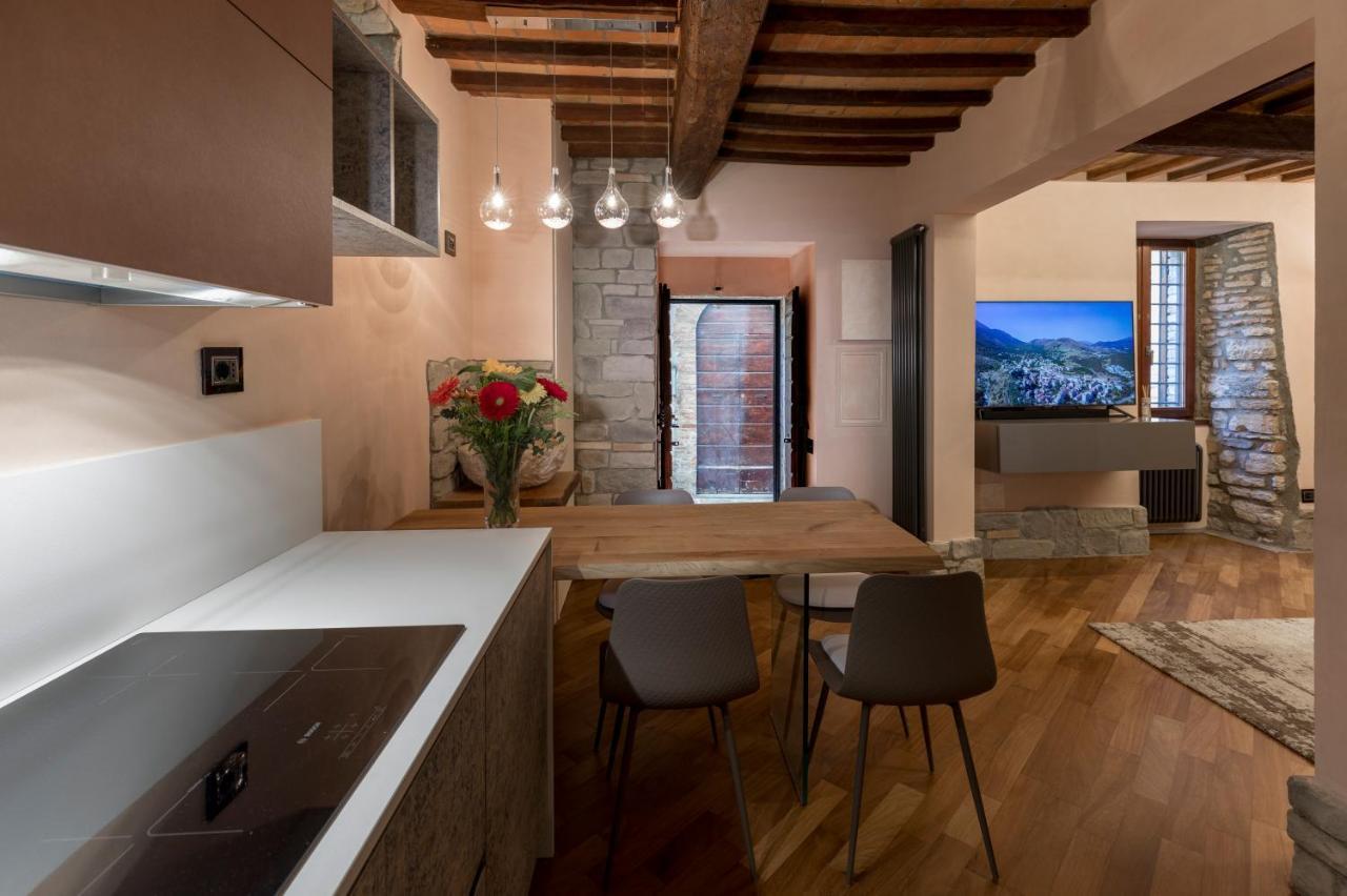 Luxury 2 E Divano Letto Apartment Gubbio